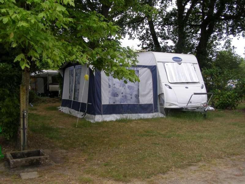 Hotel Camping Le Bois Joli Extérieur photo