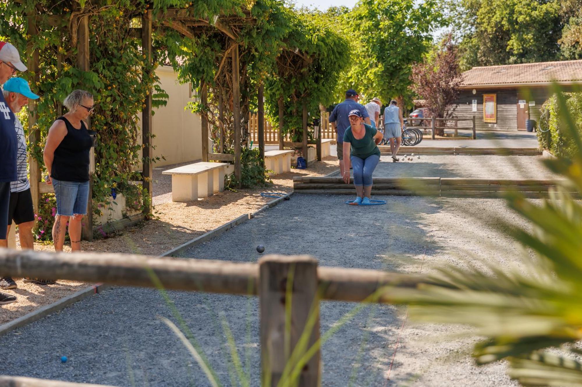 Hotel Camping Le Bois Joli Extérieur photo